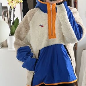 Nike Jacket (Mens Large)